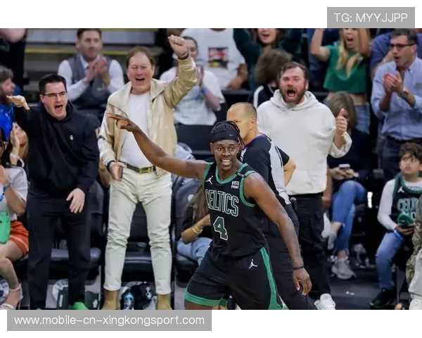 球员加盟仪式现场人气爆棚，社媒话题持续升温，nba球队加盟时间