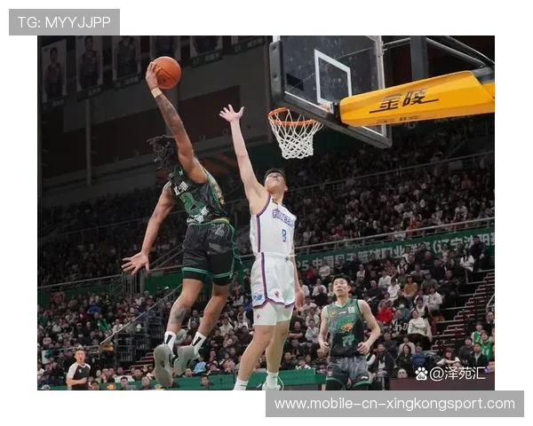 CBA辽宁快攻三连击彻底撕开对手，展示极速攻防魅力