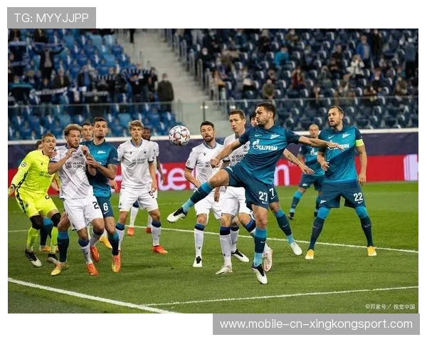 切尔西后场组织稳健，比赛节奏掌控得当