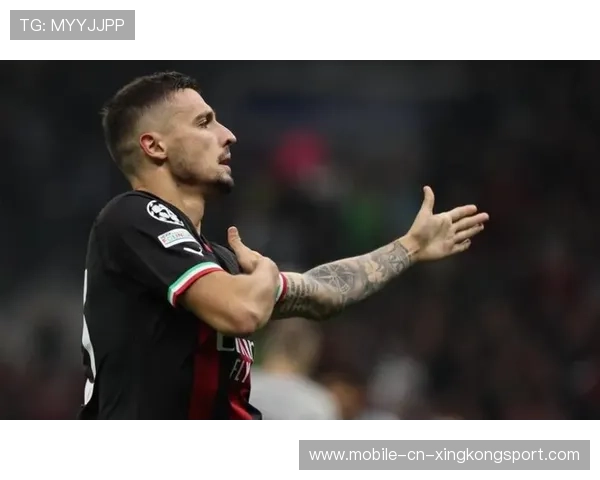 AC米兰结合多个跑位完成推进,克鲁尼奇传球节奏有序 AC米兰结合多个跑位完成推进,克鲁尼奇传球节奏有序