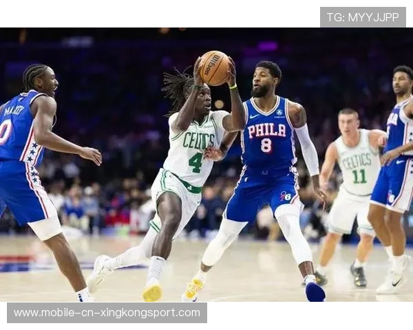 76人球员强硬防守赢得关键回合 76人球员强硬防守赢得关键回合