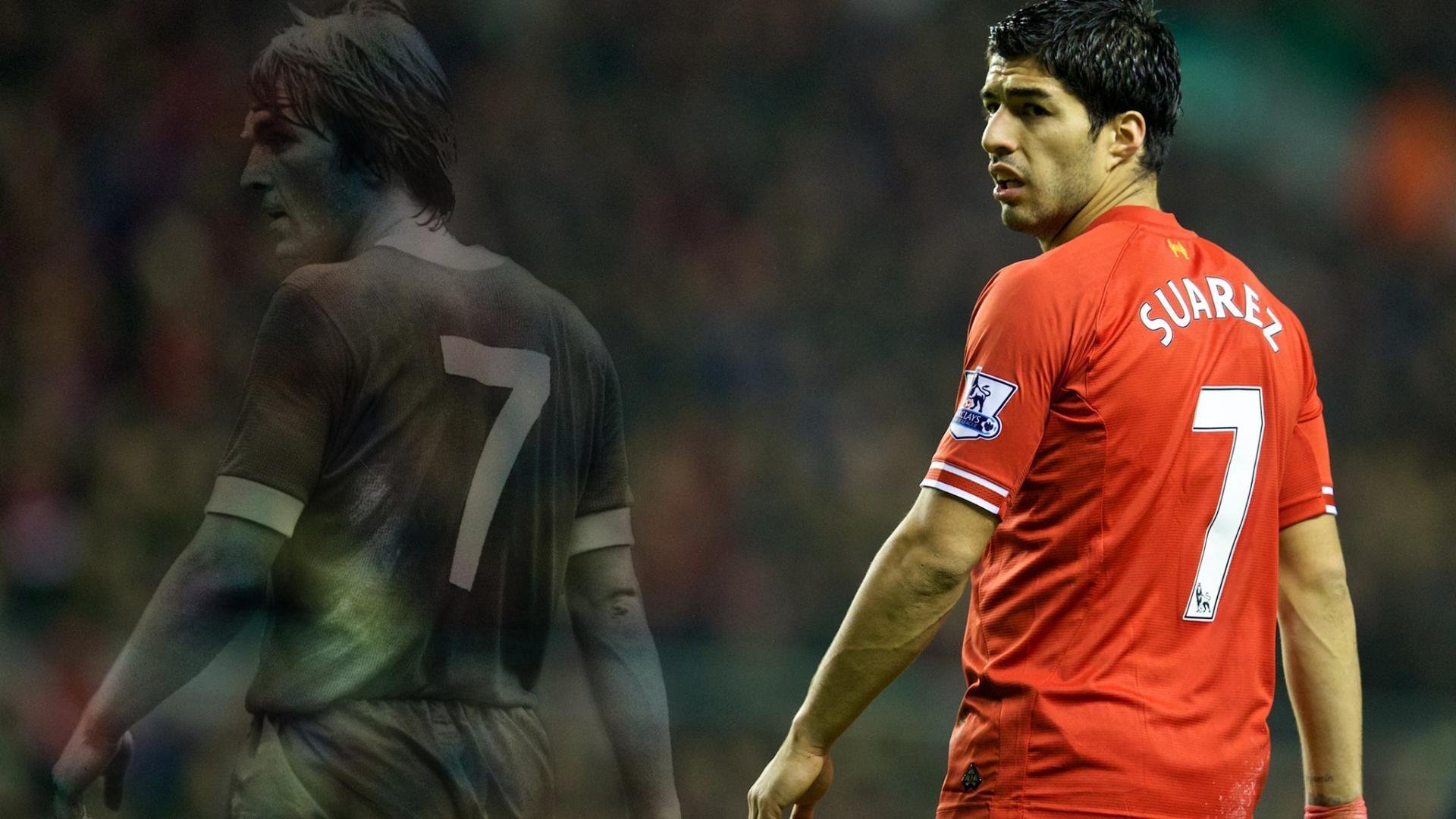 排球“教练站二传位”趣味赛 战术布置从场内发出